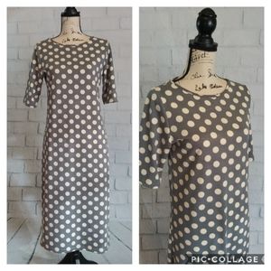 NWOT "Sign Here" comfy pokadots